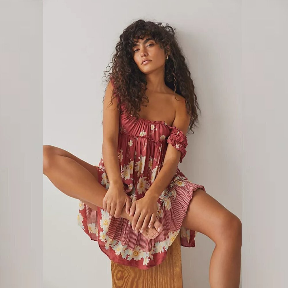 NWT New $88 Free People Bali Wild Daisy Renaissance Red Combo Mini Dress Size L
